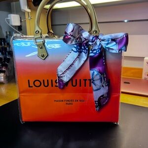Louis Vuitton tote shopping bag with pvc protection.